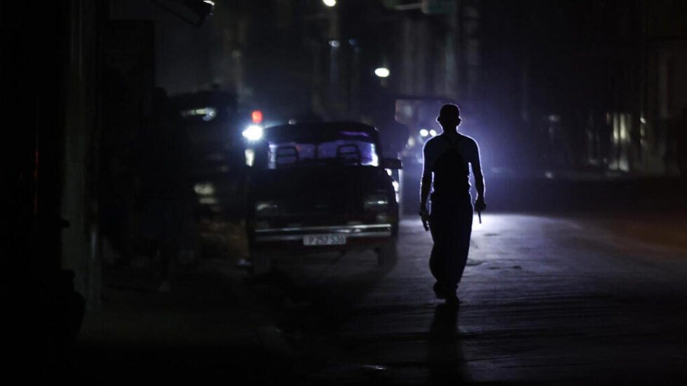 Colapsa la red eléctrica en Cuba: el segundo apagón nacional en una semana