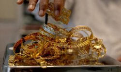 El oro pierde brillo: ¿por qué ha dejado de ser atractivo durante la guerra en Medio Oriente?