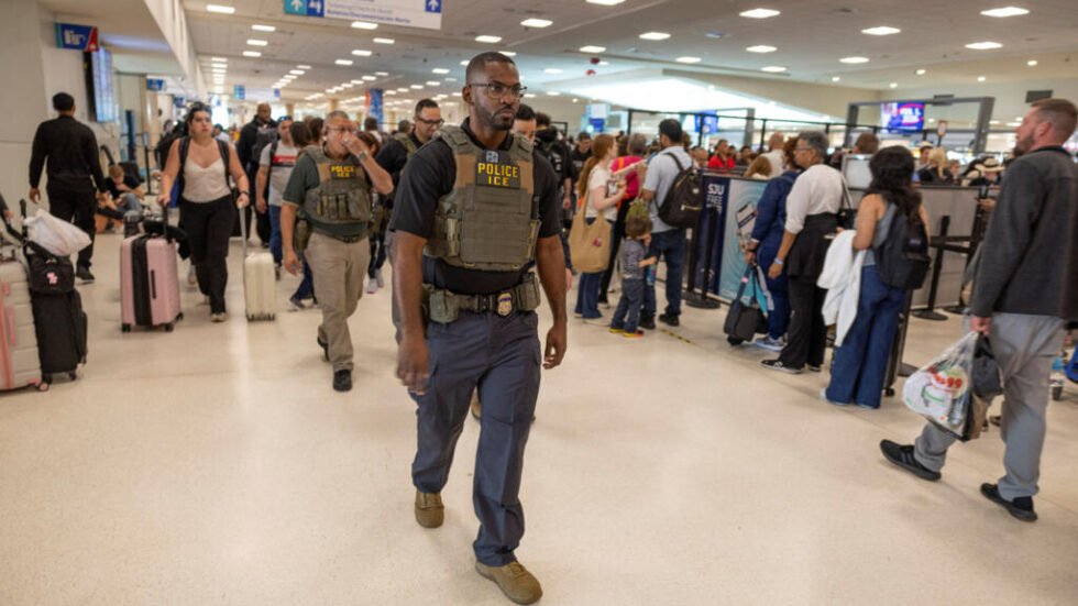 Desfinanciamiento, amenazas y ICE: ¿qué ocurre en los aeropuertos de EE. UU.?