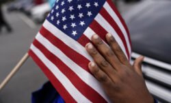 ¿Se acabará la ciudadanía por nacimiento en EE. UU. como quiere Trump?: la decisión llega al Supremo