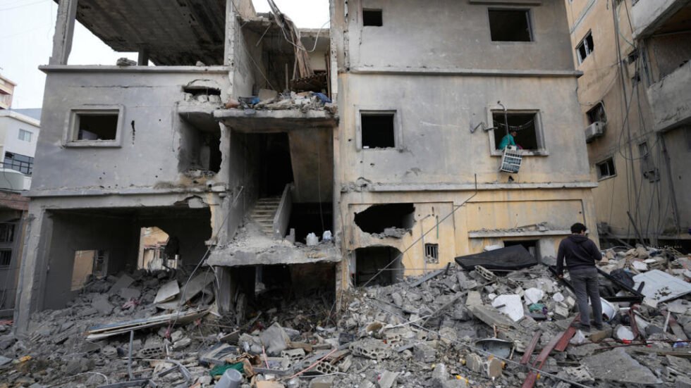 Evacuar, vaciar, golpear: la guerra que redefine el sur del Líbano