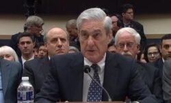 Trump celebra muerte de Robert Mueller, exdirector del FBI