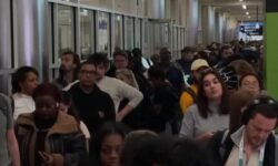 Donald Trump despliega agentes del ICE en aeropuertos de Estados Unidos