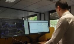 Un millonario contrato petrolero vinculado a un mensaje de Trump en Truth Social sacude los mercados