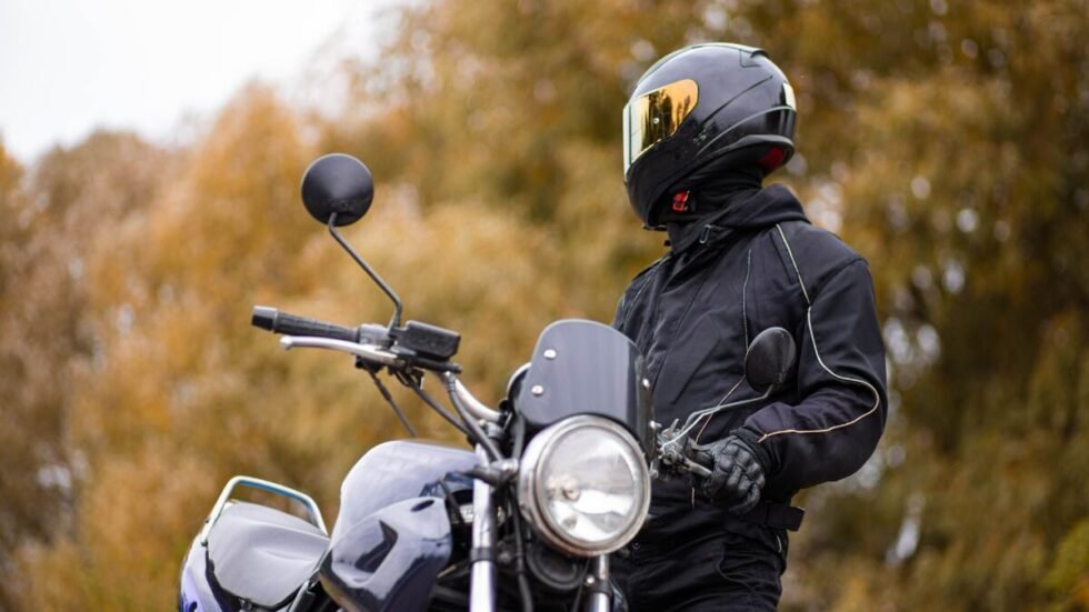 5 cascos integrales para la moto que cuestan menos de 80€ y son top ventas