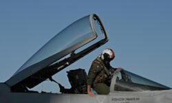 Guerra en Irán | Hallar agua, esconderse: qué hacen los pilotos para sobrevivir si caen en zona enemiga