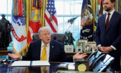 Trump impone aranceles a ciertos medicamentos y revisa los de los metales