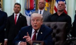 Trump retoma las negociaciones, pero amenaza con hacer “volar Irán por los aires” si no acepta su plan