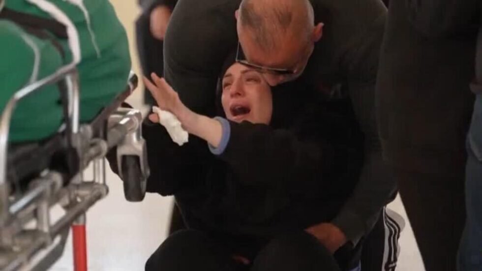 Bebé de un año muere en ataque israelí durante el funeral de su padre en Líbano