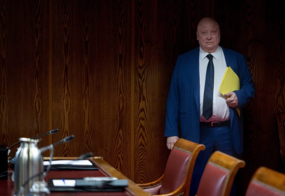 Fernando Samper renuncia a la presidencia de Forestalia tras su detención por el caso de corrupción de los parques eólicos y solares