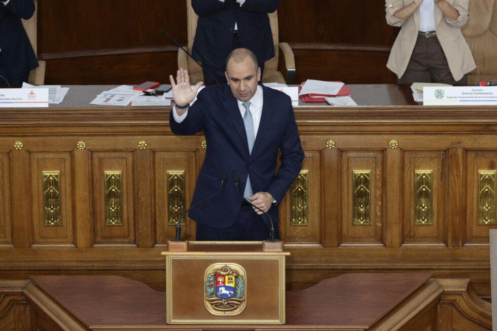 El chavismo designa nuevo fiscal general en Venezuela