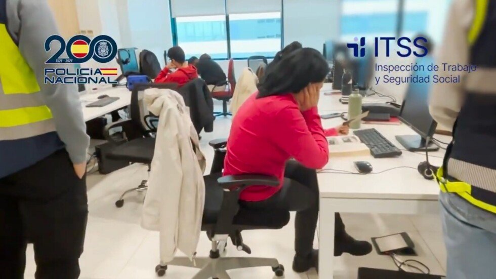 Tartas a la cara como castigo, jornadas infinitas y ningún derecho laboral: así fue el infierno de los extranjeros explotados en 15 ‘call centers’ de Madrid