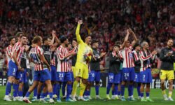 Atlético de Madrid avanza y mantiene el sueño de su primera orejona