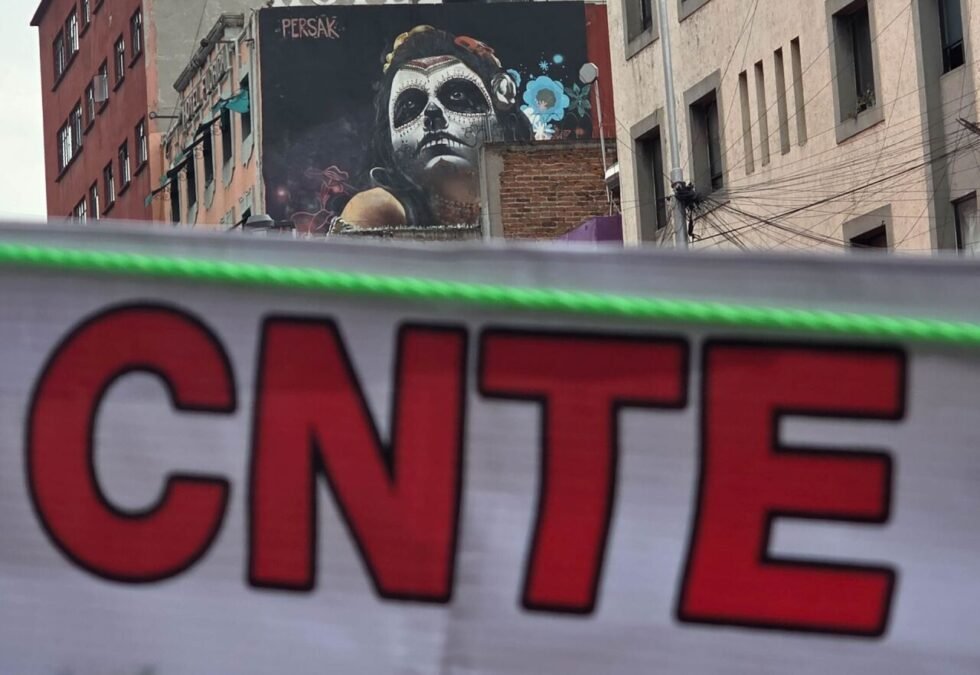 La CNTE bloquea vialidades en CDMX, Oaxaca, Chiapas y Guerrero