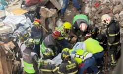 Colapsa vivienda en la alcaldía Cuauhtémoc; muere un hombre de 30 años