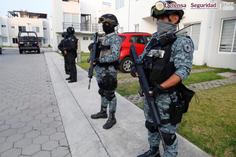 Detienen a seis integrantes del grupo delictivo “La Empresa” y hallan cuerpos decapitados en Morelos