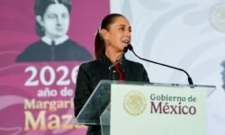 Sheinbaum duplica la meta de abrir más espacios en bachillerato: va por 400,000 nuevos lugares