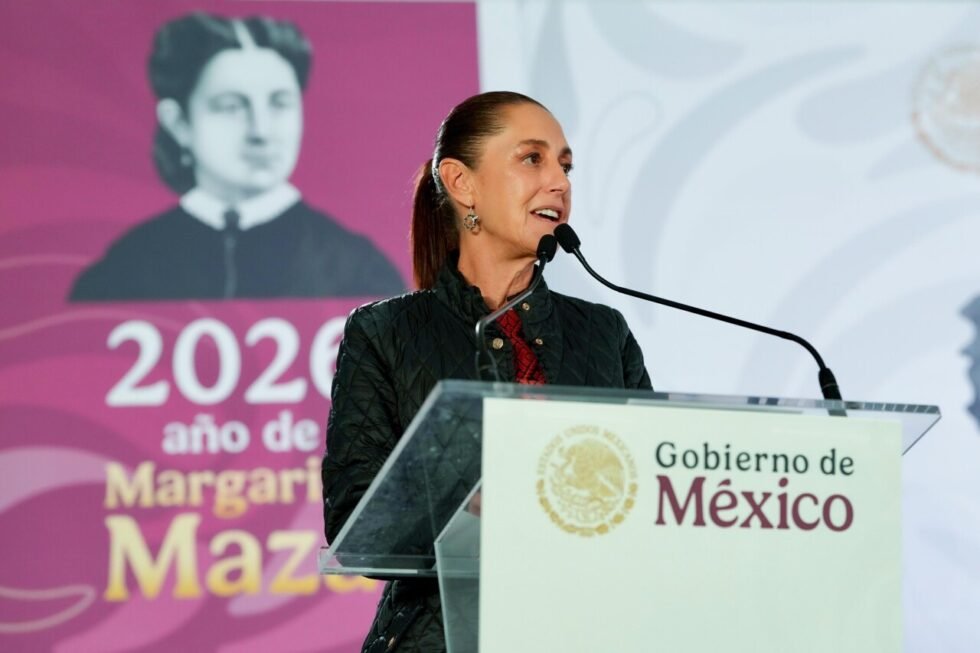 Sheinbaum duplica la meta de abrir más espacios en bachillerato: va por 400,000 nuevos lugares