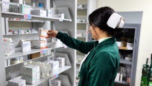 Gobierno propone más presupuesto para Salud y avanzar hacia atención universal