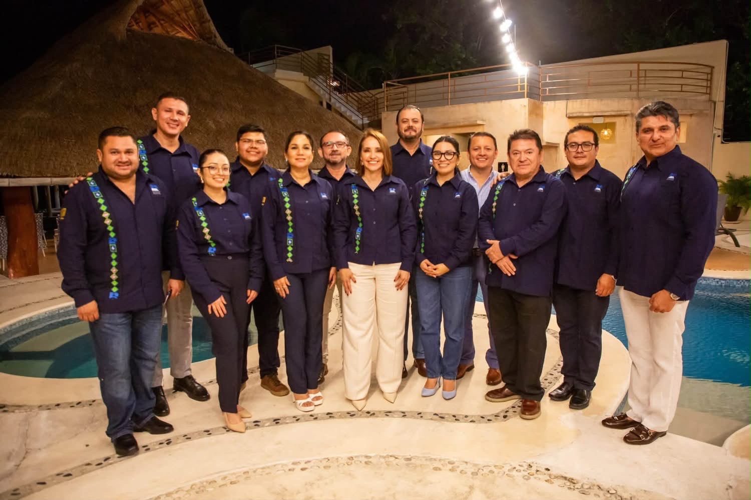 Representantes empresariales reunidos en Global Connect Networking de CANACO Chetumal–Tulum.