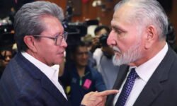 Morena se alista rumbo a 2027 con cinco operadores: Monreal y Adán Augusto, entre los elegidos