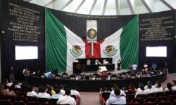 Vista panorámica del recinto del Congreso de Quintana Roo durante una sesión